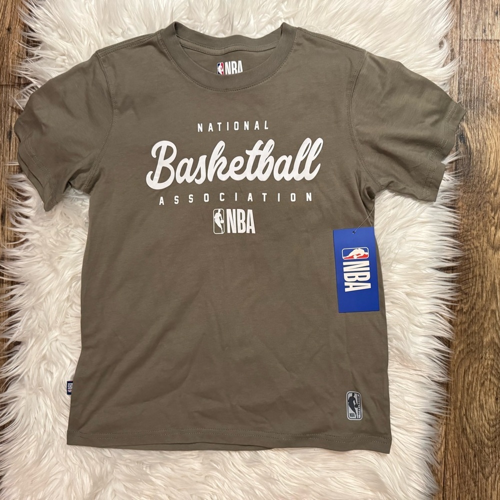 NBA Boys‎ 14-16 Basketball Olive Green Graphic Logo Athletic Tee NWT